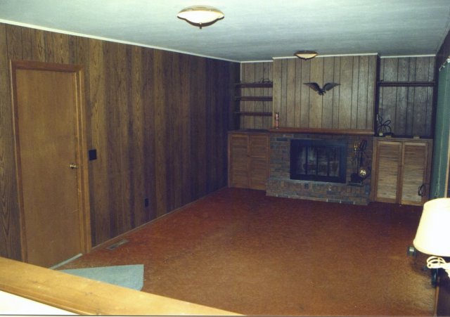 1987-02 Family Room as it was.jpg
