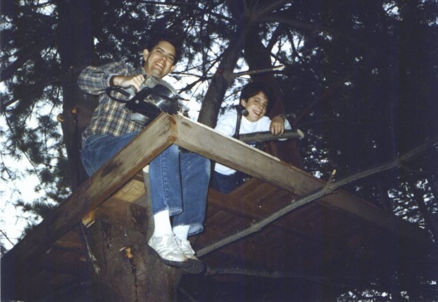 1988-09 Start of the new tree house.jpg