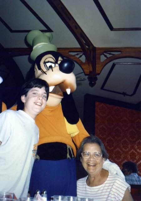 1989-08-11 With Goofy and Grandmother.jpg
