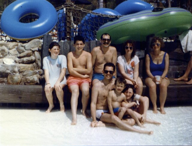 1990-04 Typhoon Lagoon with the Hotalings.jpg