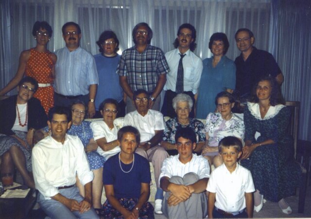 1991-06-24 Granddaddy and Grandmother's Extended Family at 5.jpg