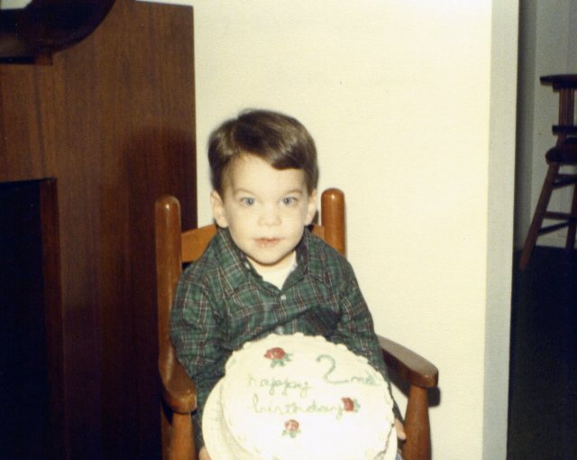 1978-12-09 Billy with cake.jpg