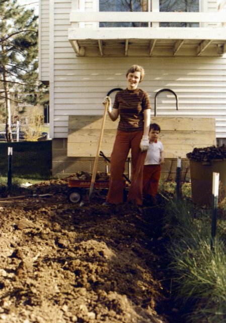 1979-05 Gardening.jpg