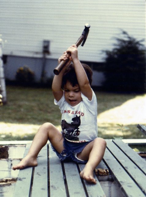 1979-08 Using Daddy's hammer.jpg
