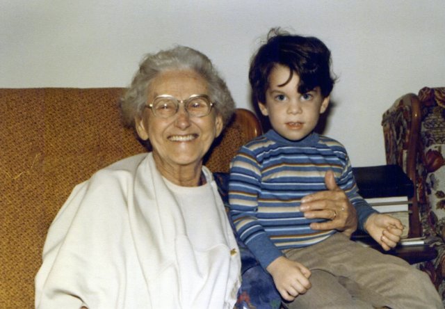 1979-11-19 Grandmother Ross apartment in Fairmont, WV.jpg