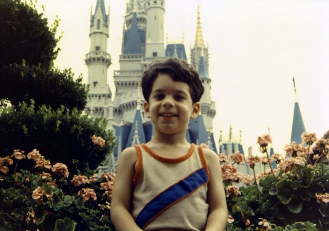 1981-06 Cinderella's Castle.jpg
