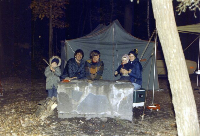 1981-10-10 Freezing at North Lake with the Woolwines.jpg